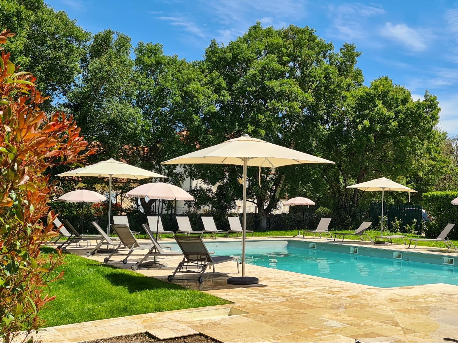 Logis Hotels - Le Bellaroc - Hotel 2 Etoiles Et Restaurant Рокамадур Экстерьер фото
