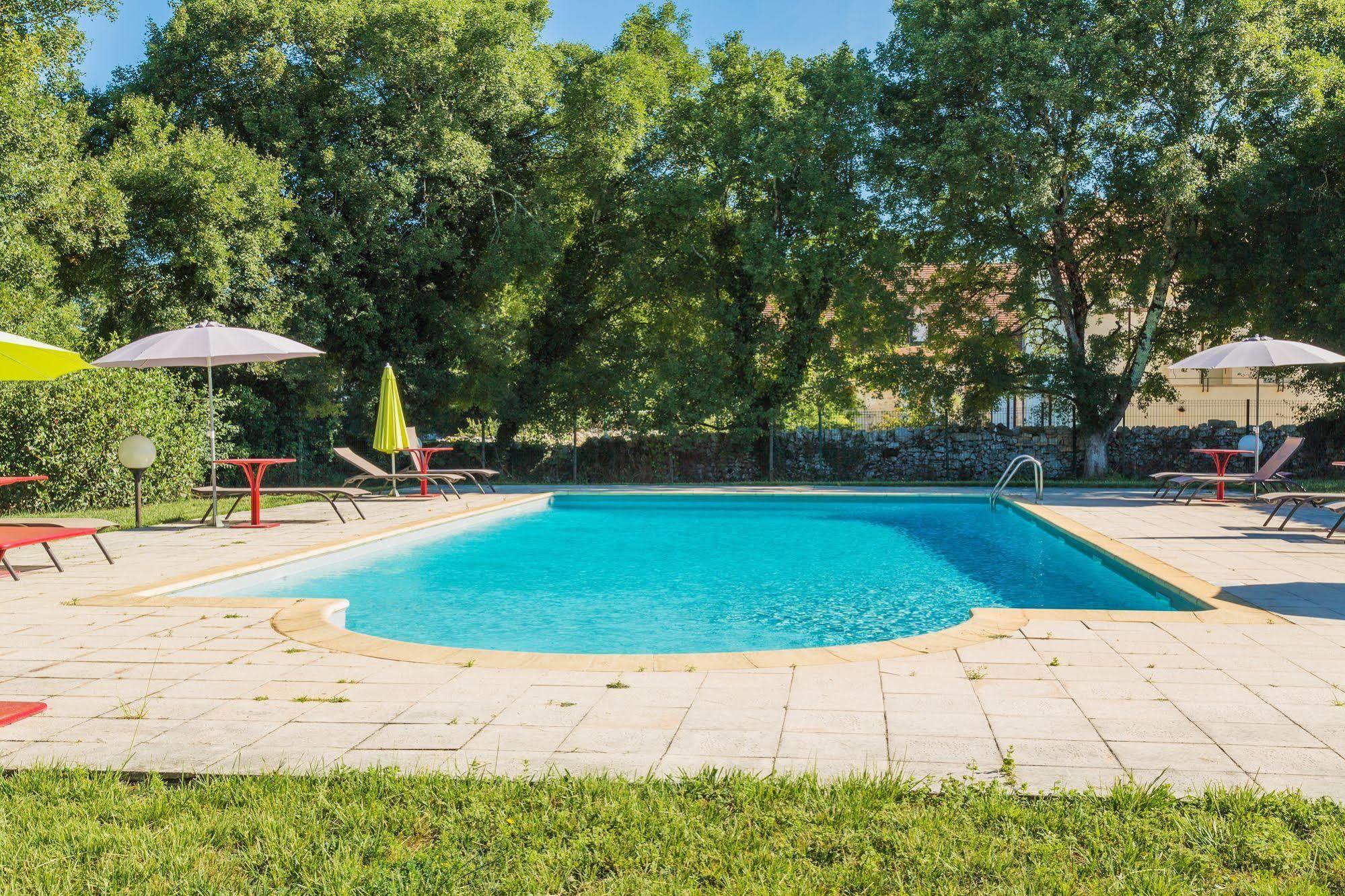 Logis Hotels - Le Bellaroc - Hotel 2 Etoiles Et Restaurant Рокамадур Экстерьер фото
